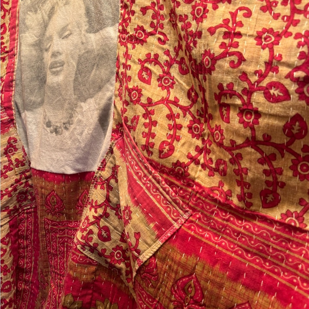 MARYLN MONROE Band T Kaftan Boho Kantha Pockets Handmade One of a Kind One Size - Picture 3 of 6